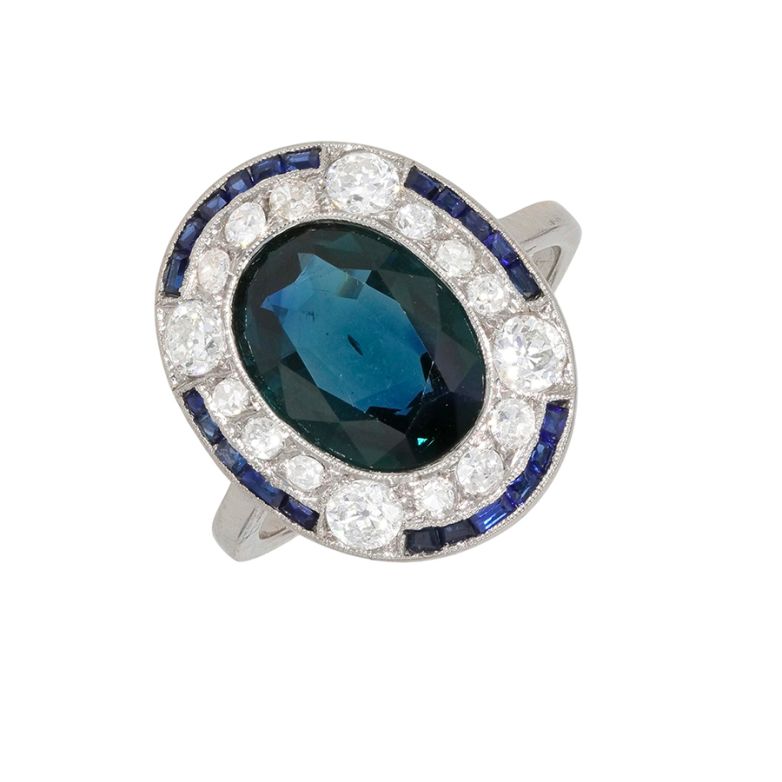 Acheter Bague ancienne saphirs 2.81 carats et diamants 0.60 carat platine 4.58g Comme neuf - 3200,00 € Bague ancienne saphirs 2.81 carats et diamants 0.60 carat platine 4.58g Comme neuf - reconditionné disponible sur Gemme Les Bijoux